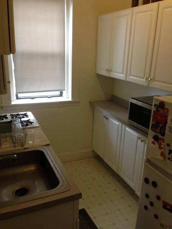 Building Photo - 7 Barrows St Rental