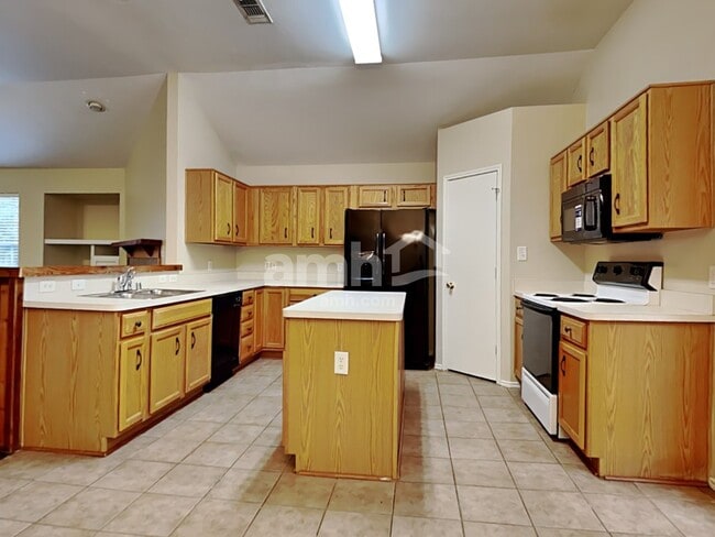 Photo - 809 Dixon Ln