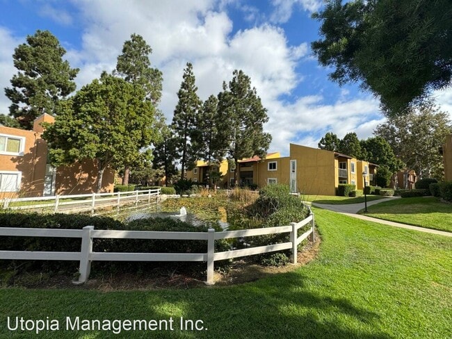 Photo - 3 br, 2 bath House - 17075 W Bernardo Dr #102