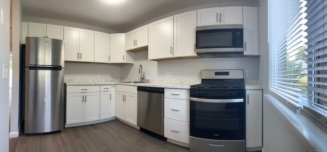 Photo - 221 Cottonwood Rd Unidad 221