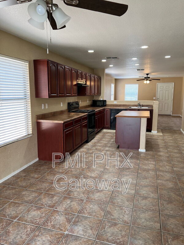 Photo - 3655 E Constitution Dr