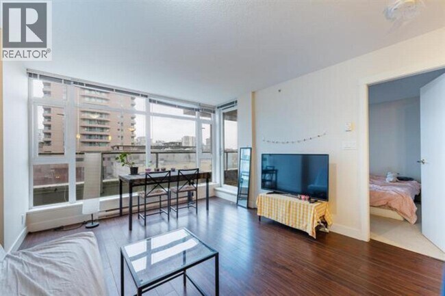 Photo - 8068 Westminster Hwy Unité 512