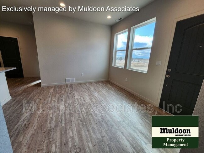 Photo - 898 S Harmony Dr