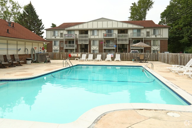 Building Photo - Lexington Manor Rental