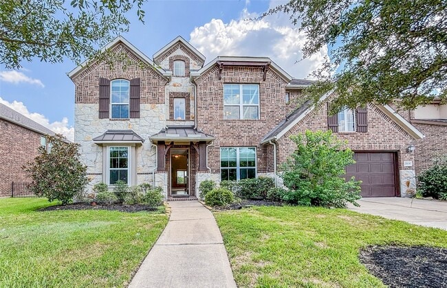 Photo - 25639 Kearsley Dr House