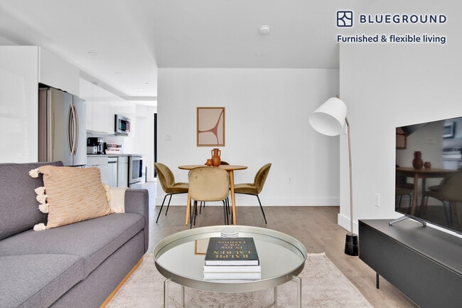 Photo - 241 W 75th St Unit FL4-ID773