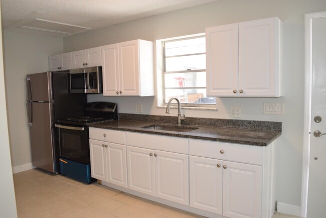 Photo - 3094 SE Clayton St