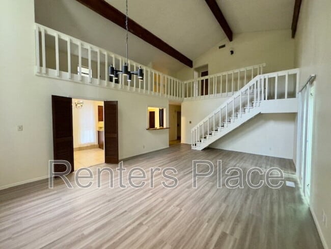 Photo - 6003 S Marion Ave