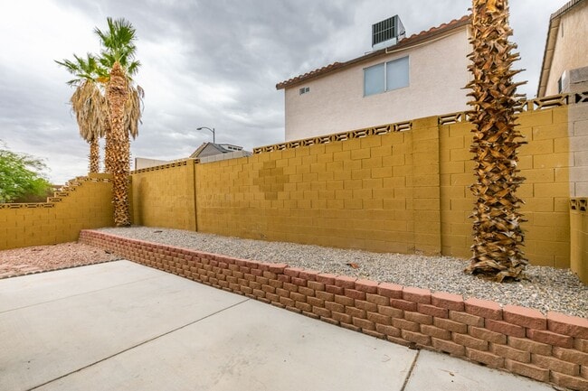 Photo - Upgraded 3bedroom house near Buffalo and Washington with easy access to Summerlin Pkwy.