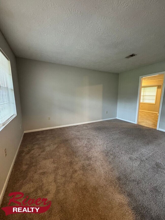 Photo - 3 Bedroom 2 Bath House with Double Garage ...