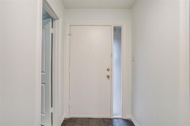 Photo - 75 1 Main Pl