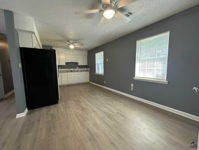 Photo - 503 Coventry Ct