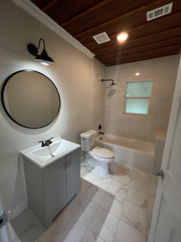 Photo - 2831 Jones St