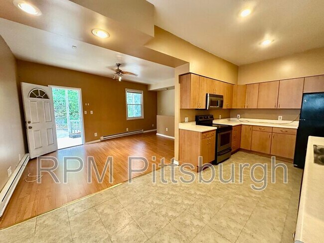 Photo - 2709 Josephine St