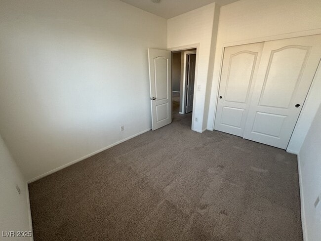 Building Photo - 733 Easter Lily Pl Rental