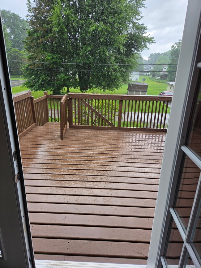 Photo - 1023 Warren Rd
