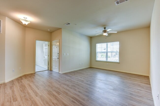 Photo - Shadow Ridge Apartment Homes