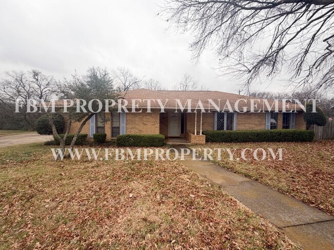 Building Photo - 1103 Scarlet Oaks Cir