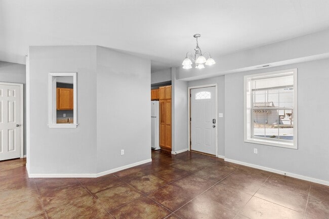 Photo - 3BR/2BA ON EAST CAMPUS! Unit 101