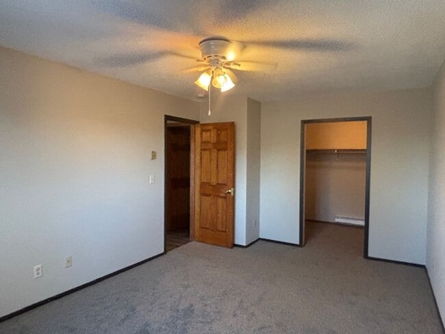 Photo - Awesome 2 BR/1.5 BA Townhome in St. Paul!