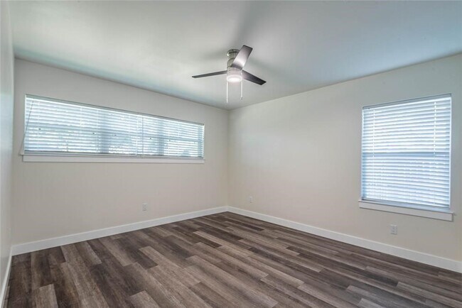 Photo - 6003 De Moss Dr