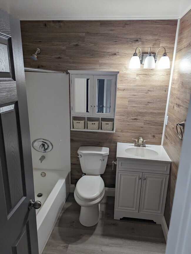 Photo - Harrison Court Apartments