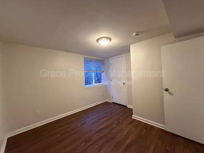 Photo - 1582 Taft St