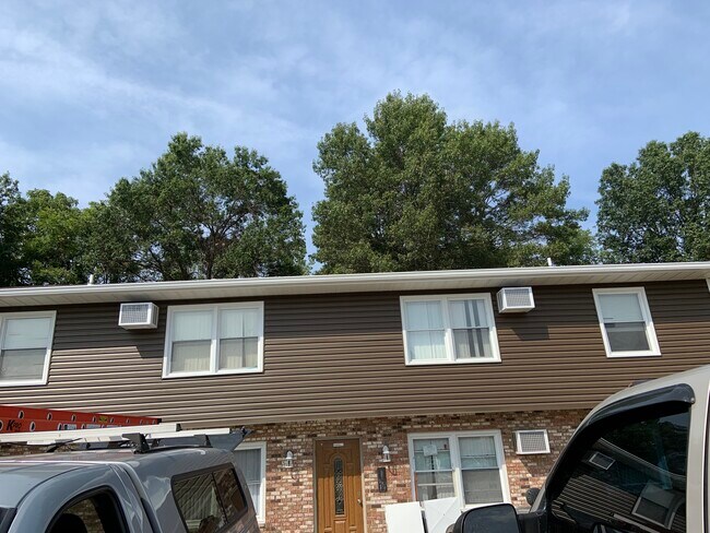 Photo - 2120 Annabelle Ct Apartments Unit B