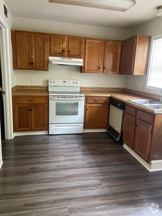 Building Photo - 750 Holder Dr Rental