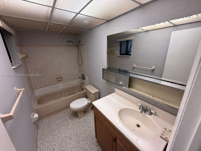 Photo - 6055 W 19th Ave Unit 215