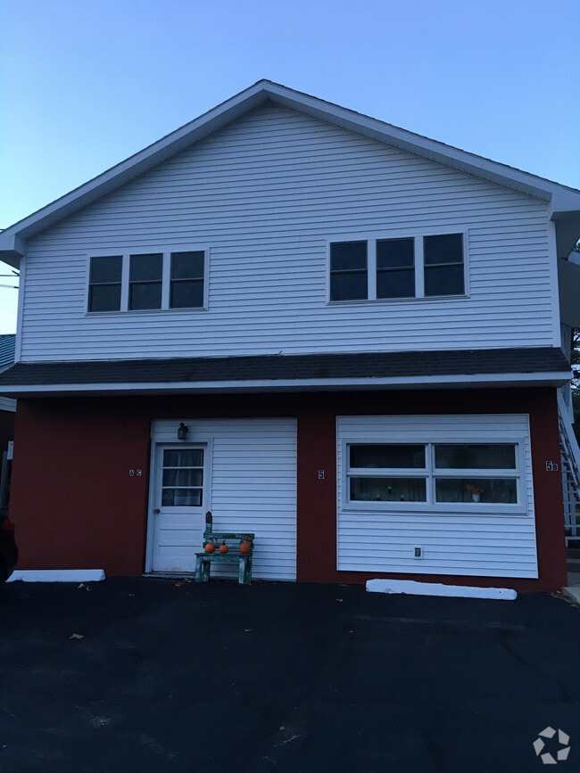 Building Photo - 5 Adirondack Rd Unit A Rental