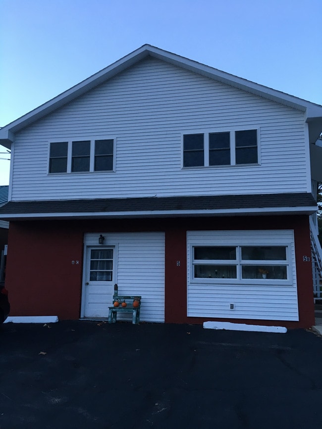 Front - 5 Adirondack Rd Apartamentos Unidad A