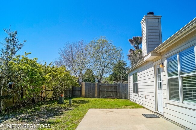 Photo - 2819 Foster Hill Dr