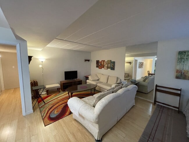 Building Photo - 5 Bayard Rd Unit 100