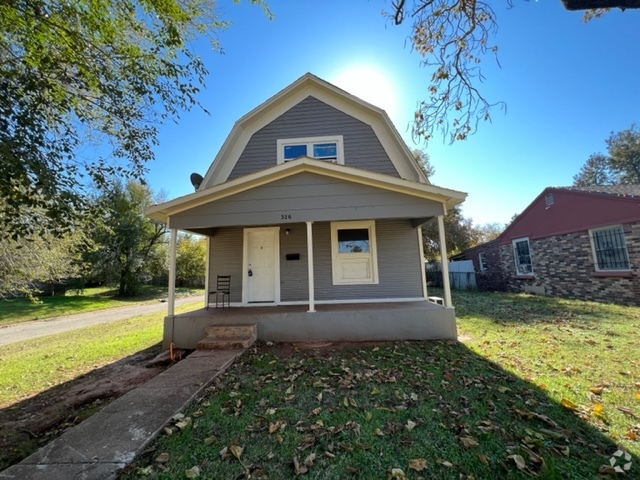 Building Photo - 526 SE 21st St Rental