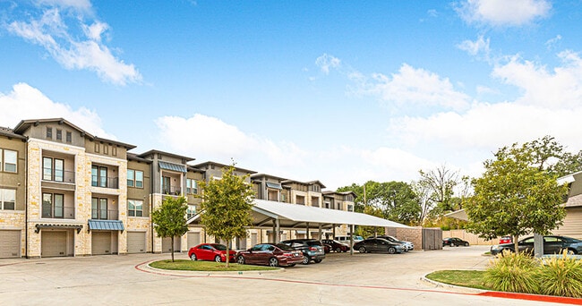 Hickory Creek Ranch Apartments