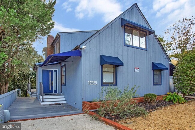 Photo - 125 Island View Dr