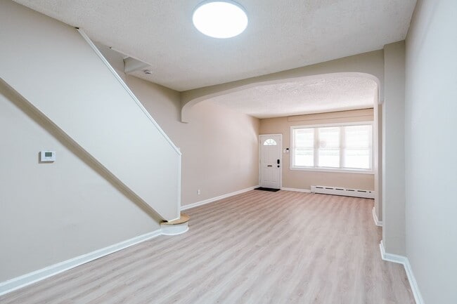 Photo - Move-In Ready 3BR/1BA in Elmwood — Housing Choice Vouchers Welcome