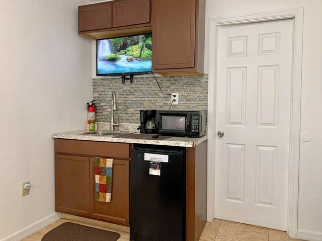 Photo - 2721 Raeford Rd Unit ID1094200P