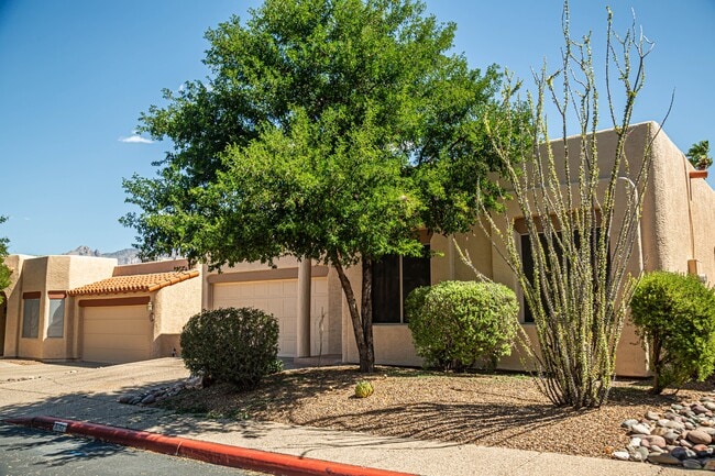 3742 N Bay Horse Loop