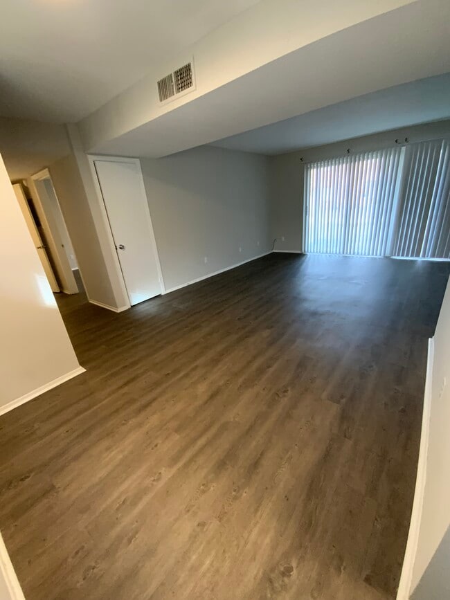 Large 1 Bedroom