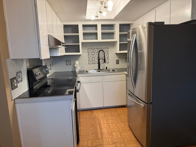 Photo - 4050 4th St N Unit 319