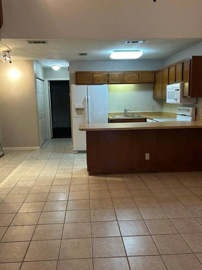 Photo - 1135 Ocala Rd