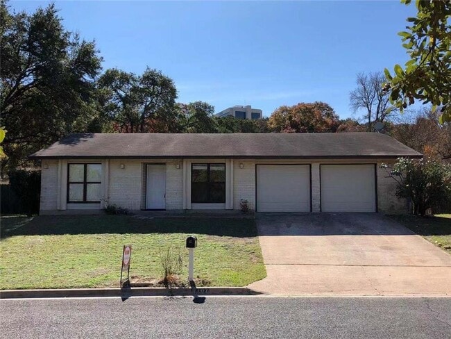 Building Photo - 7107 S Brook Dr