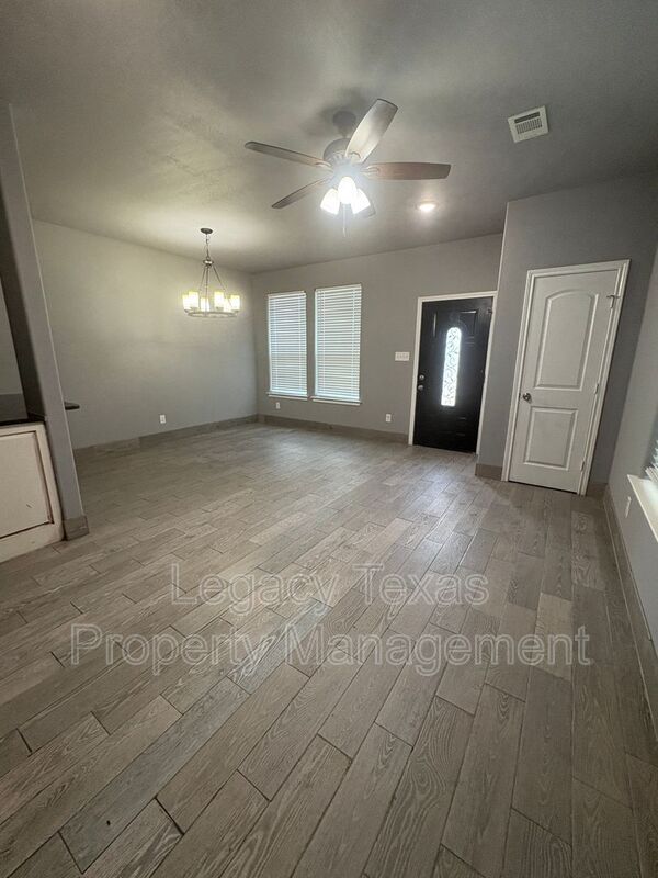 Photo - 216 Cleveland St Unit B