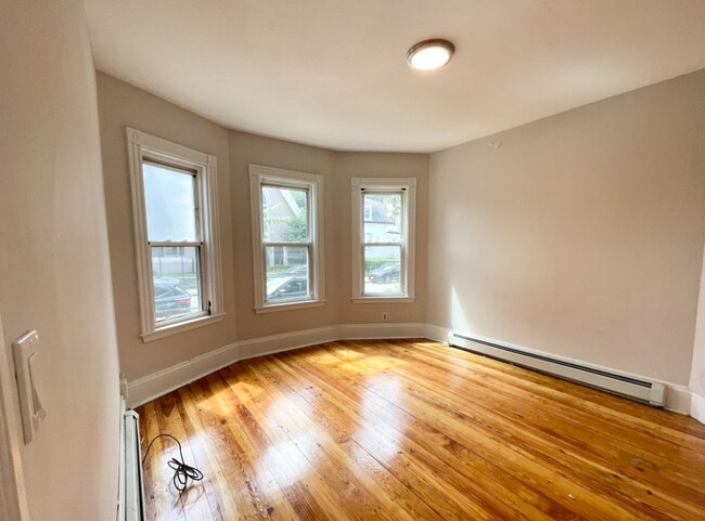 Photo - 276 E Cottage St