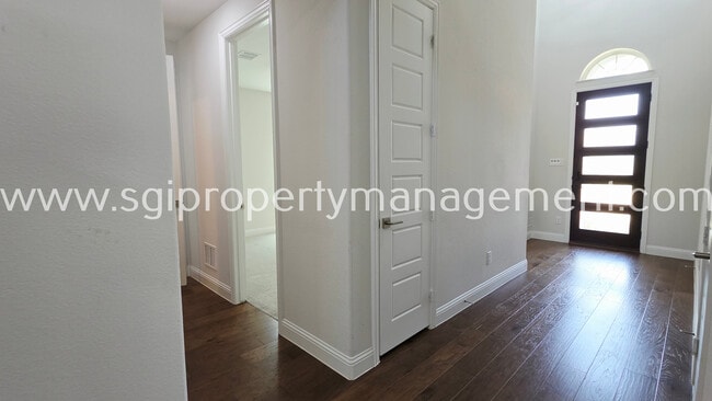 Photo - 10870 Grayhead Dr