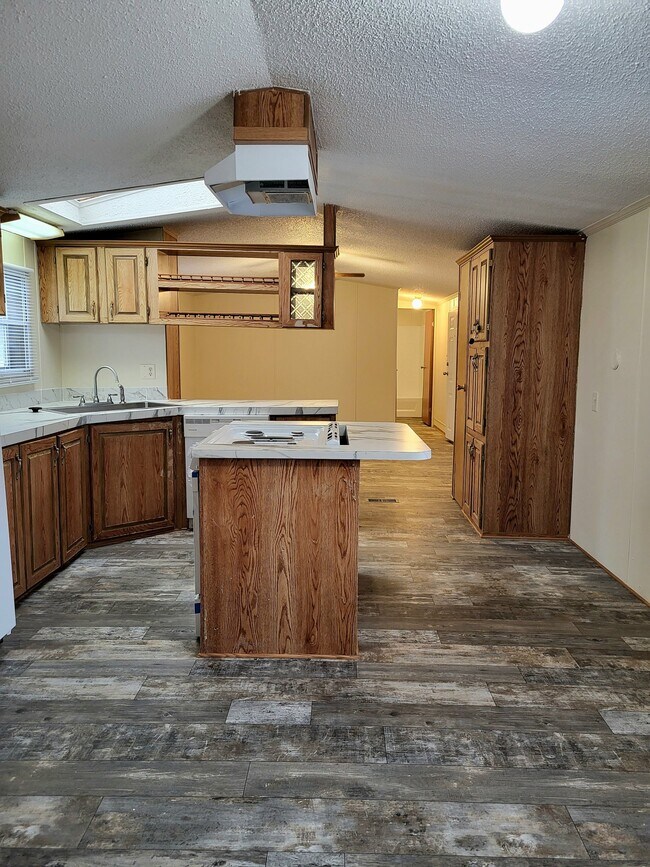 Photo - 4215 Deems St