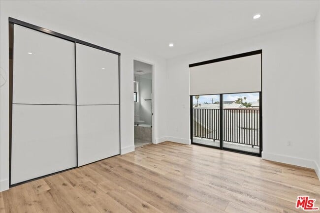 Photo - 1161 Browning Blvd