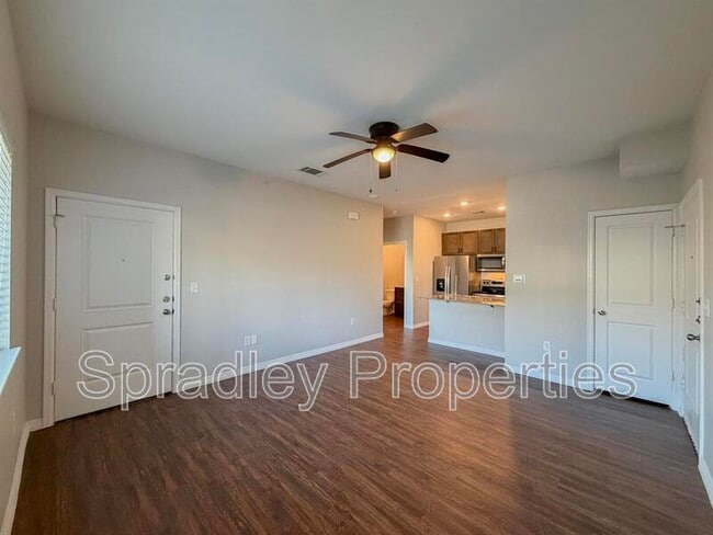 Photo - 1124 W Ave O Unidad Apt 1105